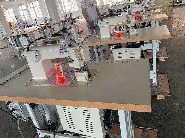 Ultrasonic Lace Cutting Machine